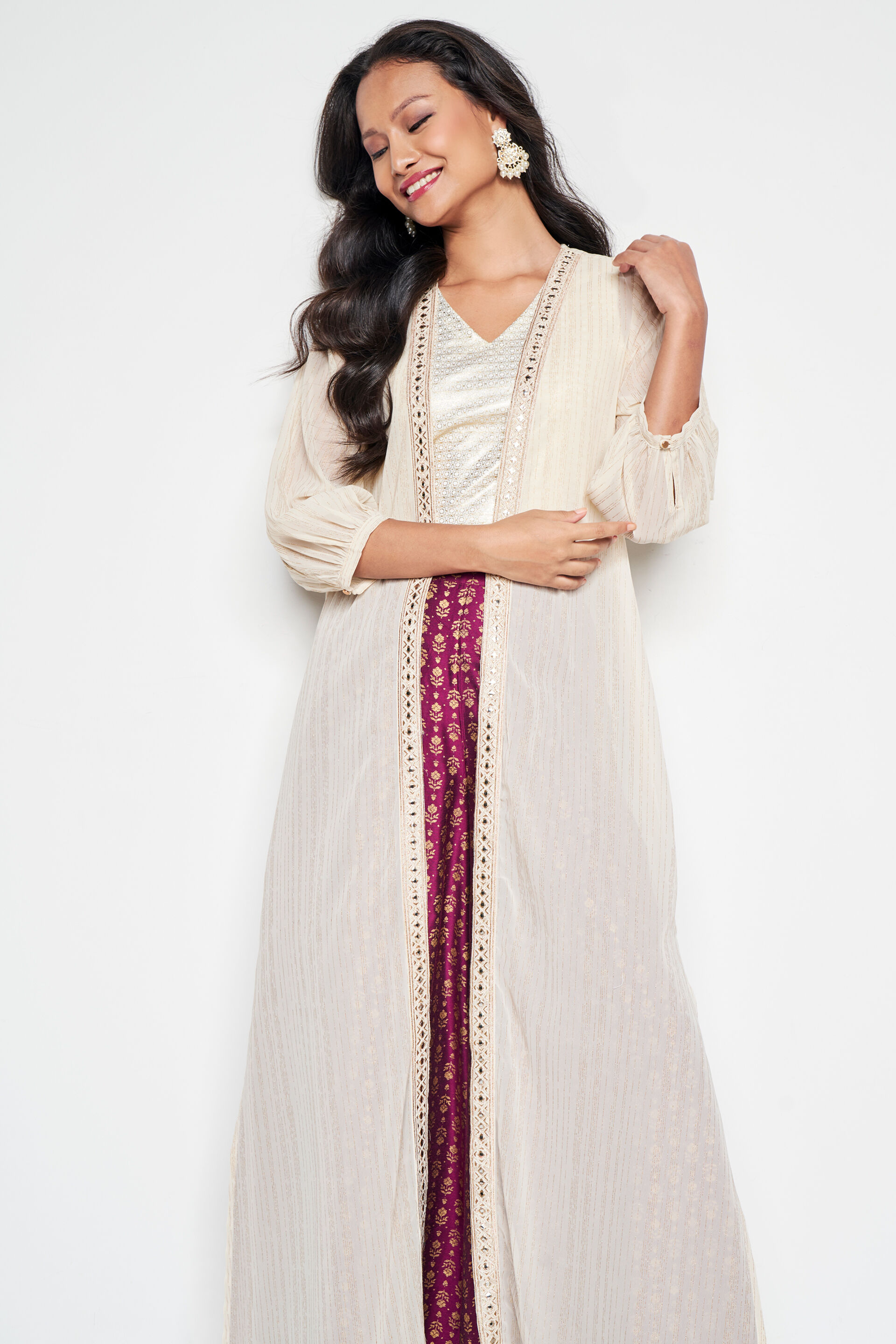 Mishti Cape, Off White, image 4